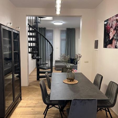 Exclusive Two-Level Apartment With Private Terrace On The Canal Brussels Bruxelas Exterior foto