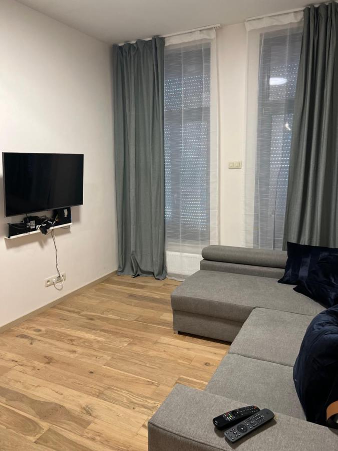 Exclusive Two-Level Apartment With Private Terrace On The Canal Brussels Bruxelas Exterior foto